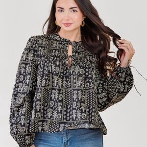 AUREUM | NEW Floral Black/White/Green Tie Front Smocked Top Women’s Size Small